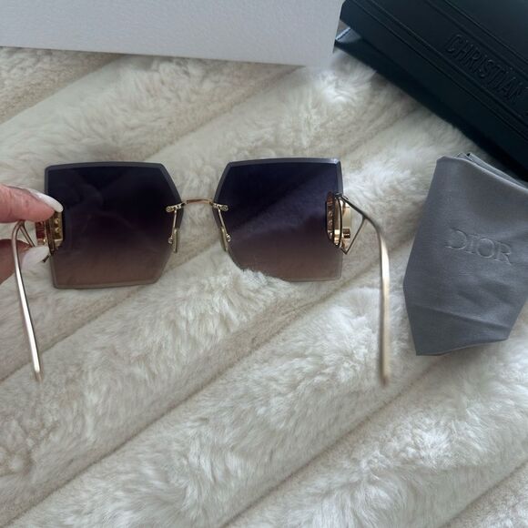 Christian Dior square Sunglasses in Current style - Picture 11 of 16